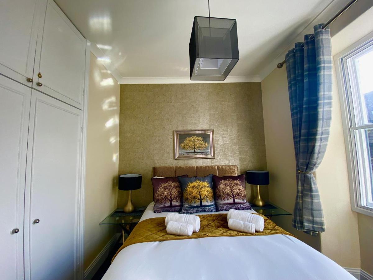 Merewyke Boutique Luxury Family Apartment Sleeps 4 , Central Location วินเดอร์เมียร์ ภายนอก รูปภาพ